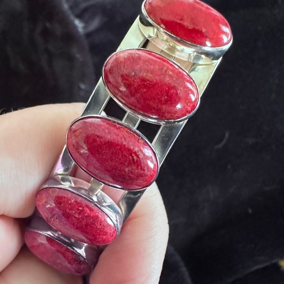 Vintage Jay King Red Coral  & sterling silver cuff bracelet - Picture 6 of 14